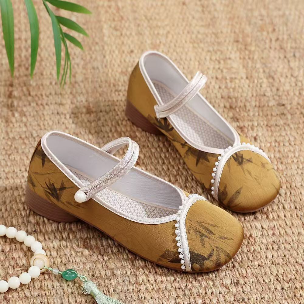 Embroidery Style - Chinese Style Women Low Heel Cheongsam