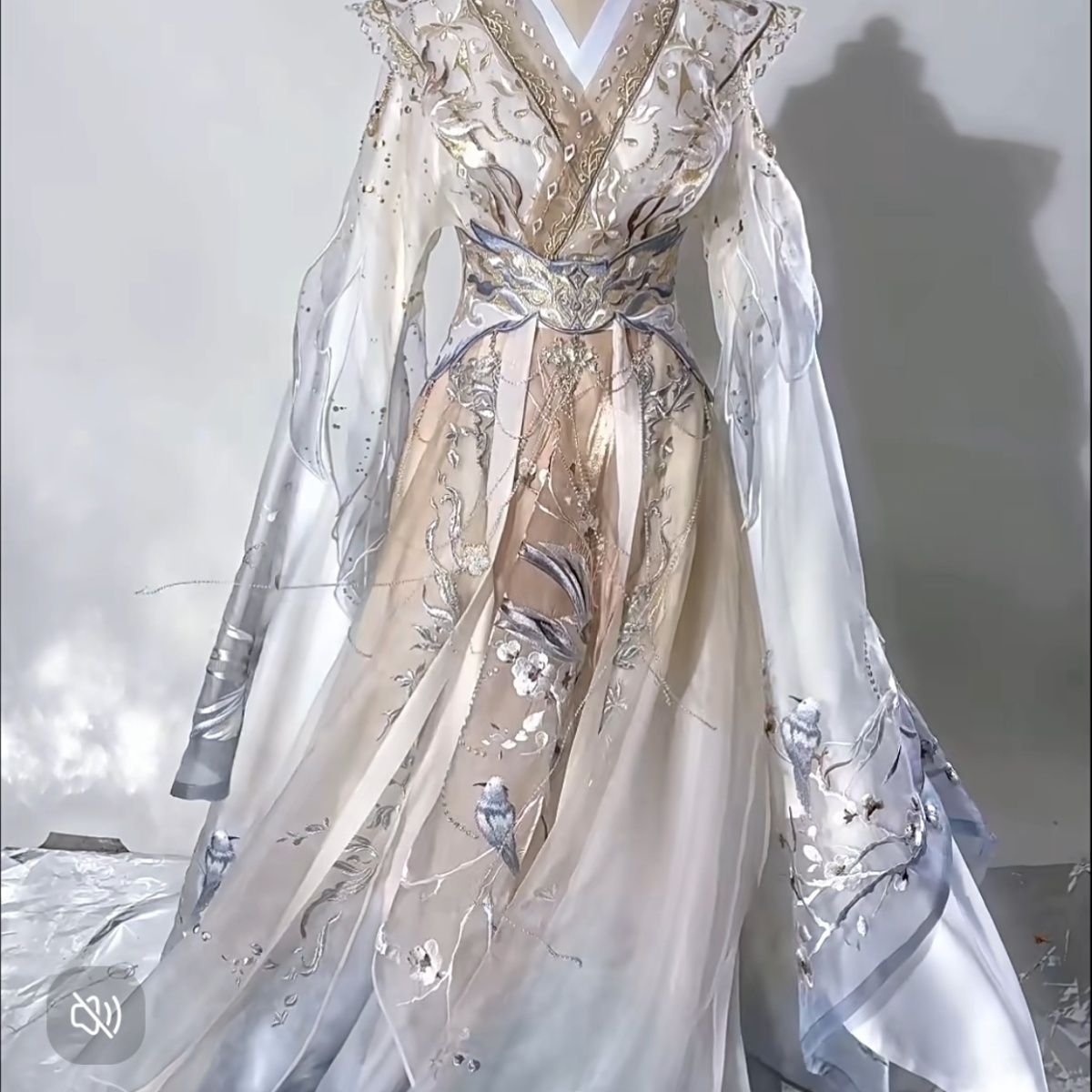 Embroidery Style - Hanfu Ji Yue Yao Guang Improved